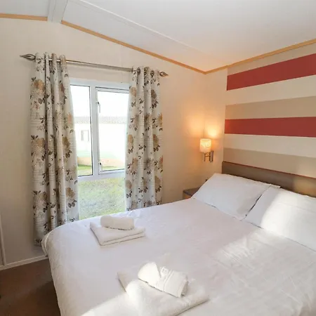 Nyaraló No 35 Meadows Retreat Park *