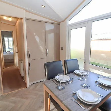 Nyaraló No 35 Meadows Retreat Park